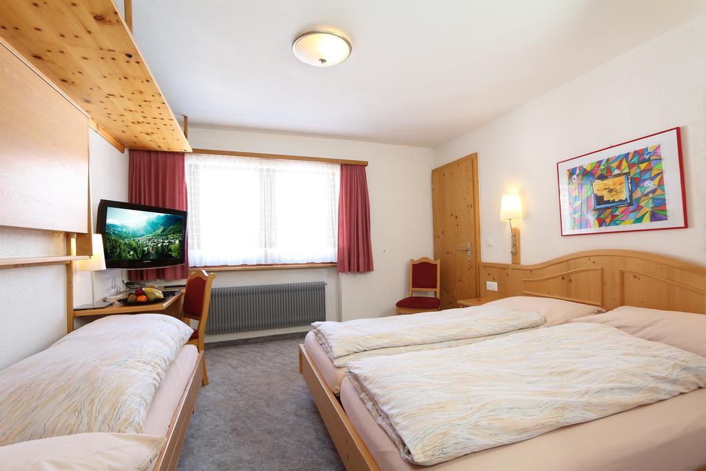 Hotel Alphubel ซาสฟี ภายนอก รูปภาพ